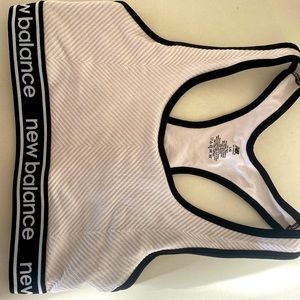 New Balance Sports Bra White and Black L